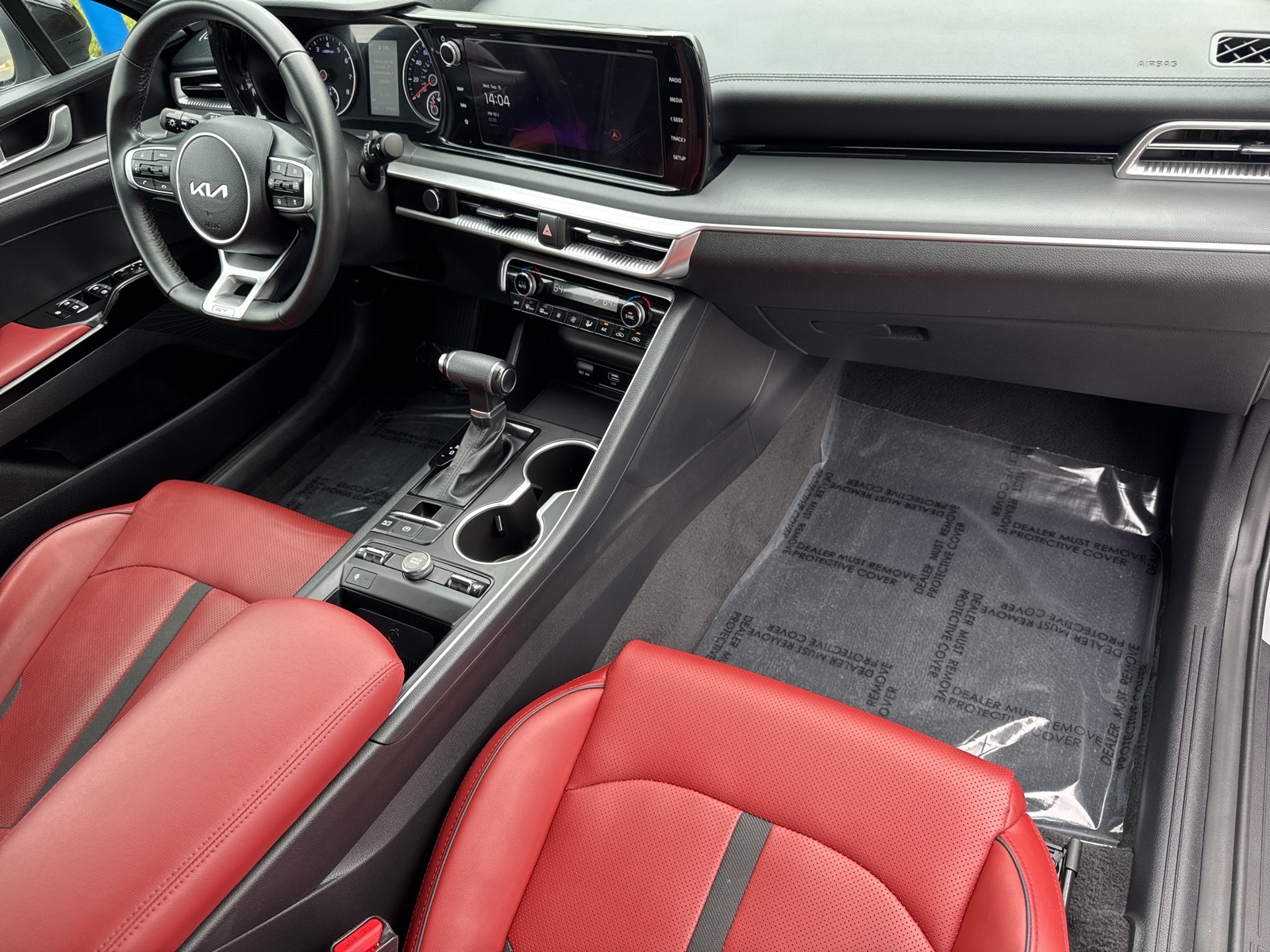 2024 Kia K5 GT-Line photo 4