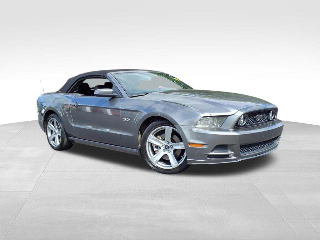 2013 Ford Mustang GT Premium photo 2