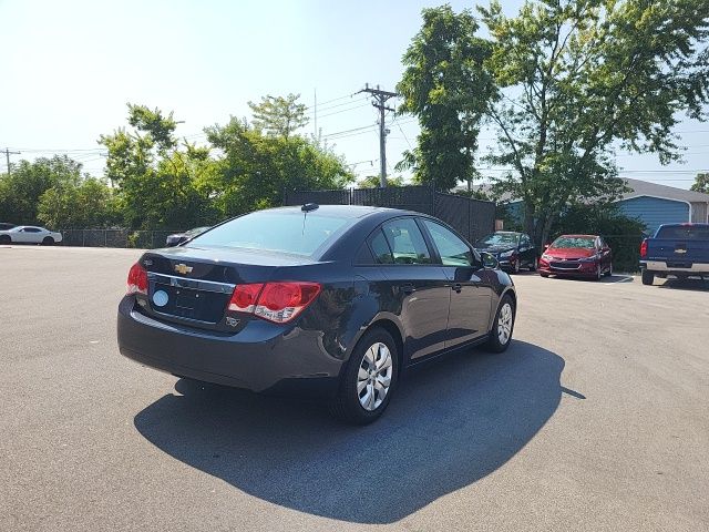 2015 Chevrolet Cruze LS photo 3
