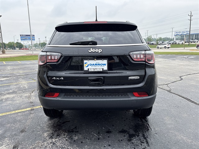 2022 Jeep Compass Latitude Lux photo 6