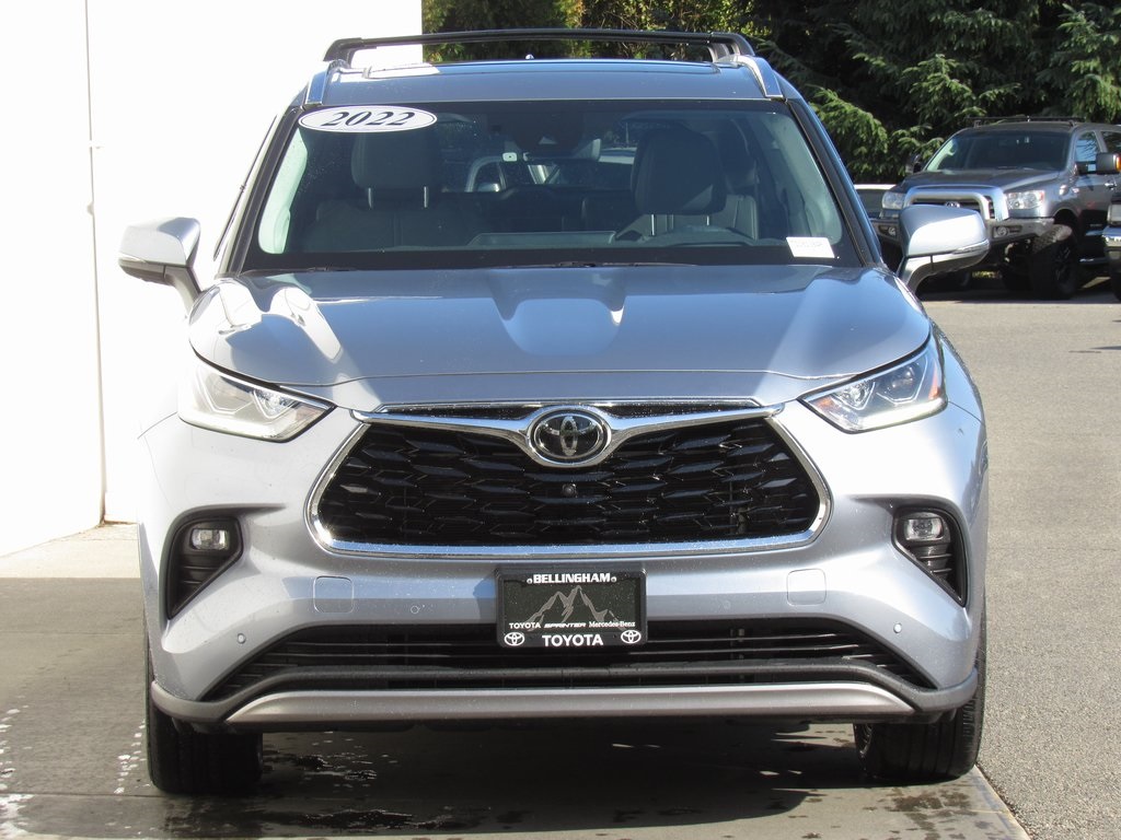 2022 Toyota Highlander Platinum photo 3