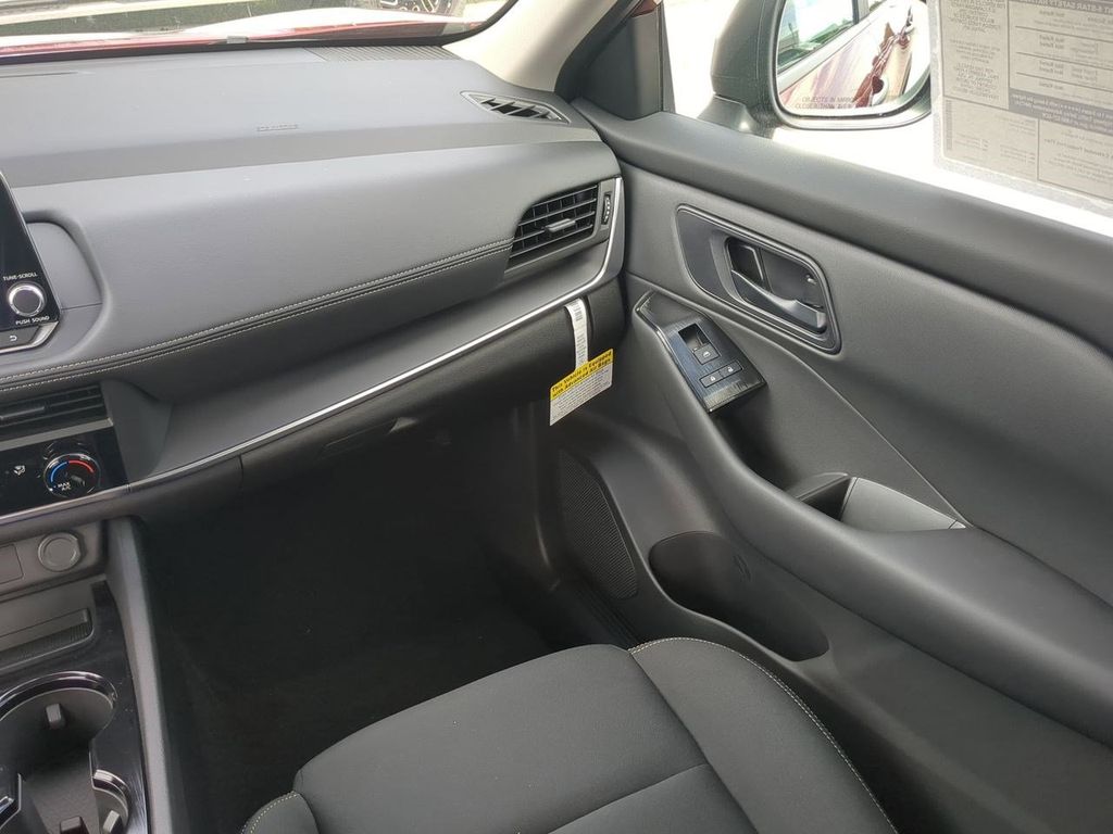 2026 Nissan Rogue S photo 15