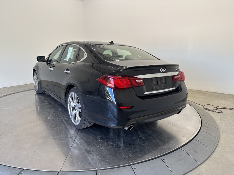 2018 Infiniti Q70 3.7 Luxe photo 5