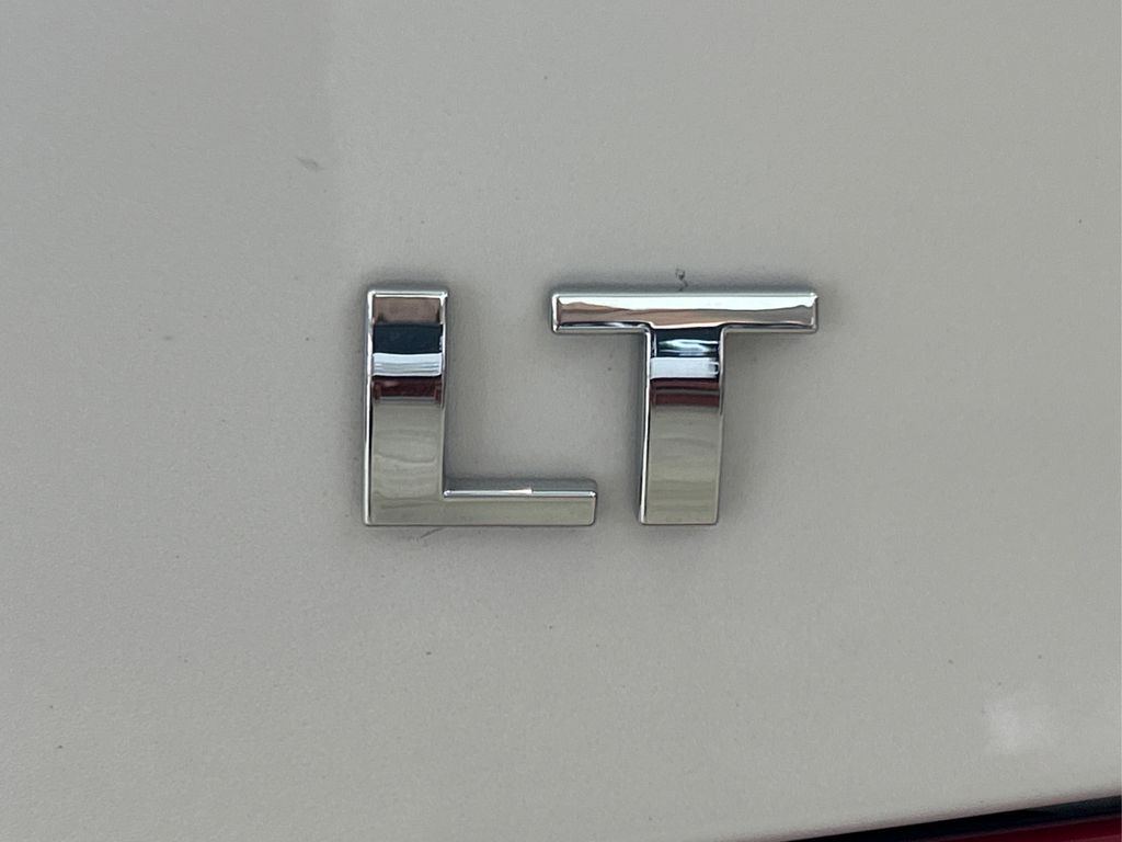 2017 Chevrolet Malibu 1LT photo 10