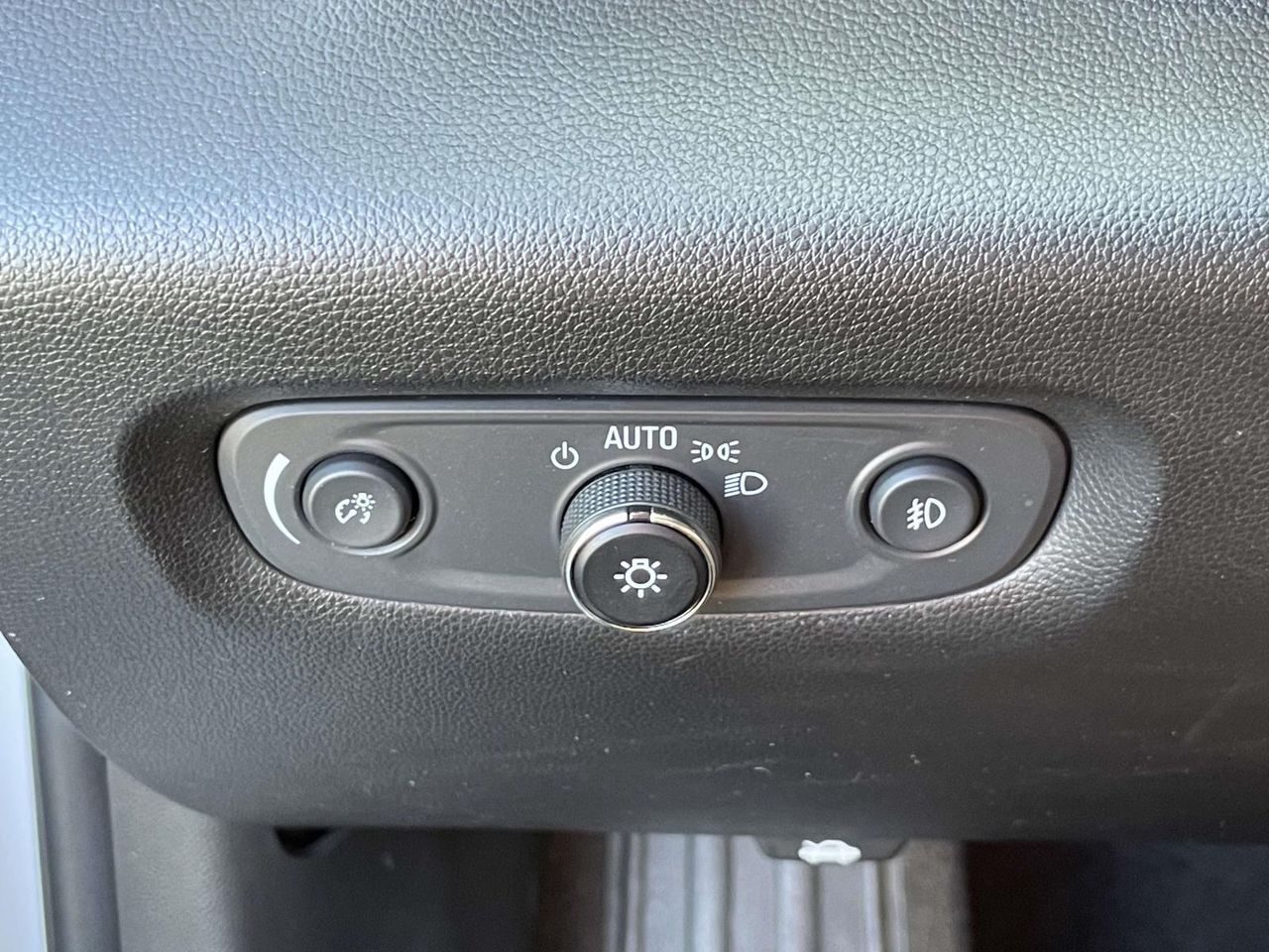 2018 Chevrolet Traverse 1LT photo 16