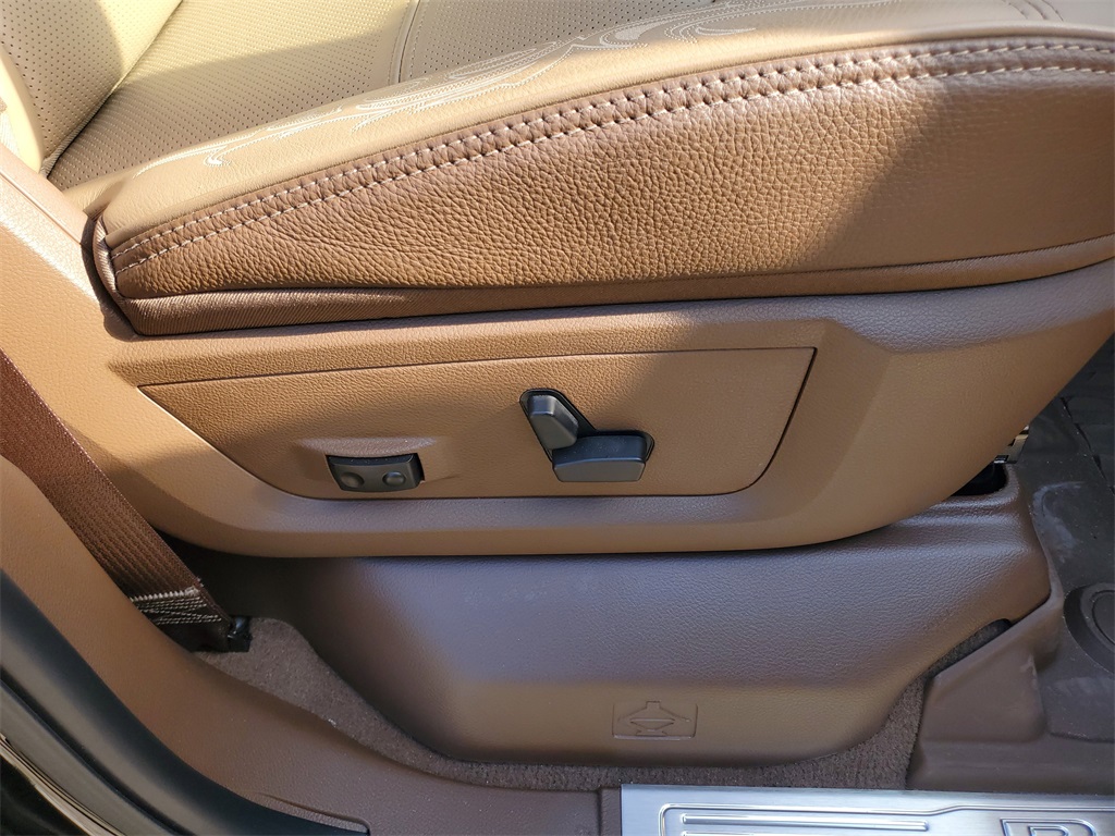 2024 Ram 3500 Laramie Longhorn photo 34