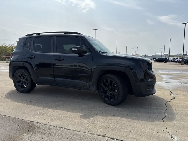 2018 Jeep Renegade Latitude North Edition photo 2