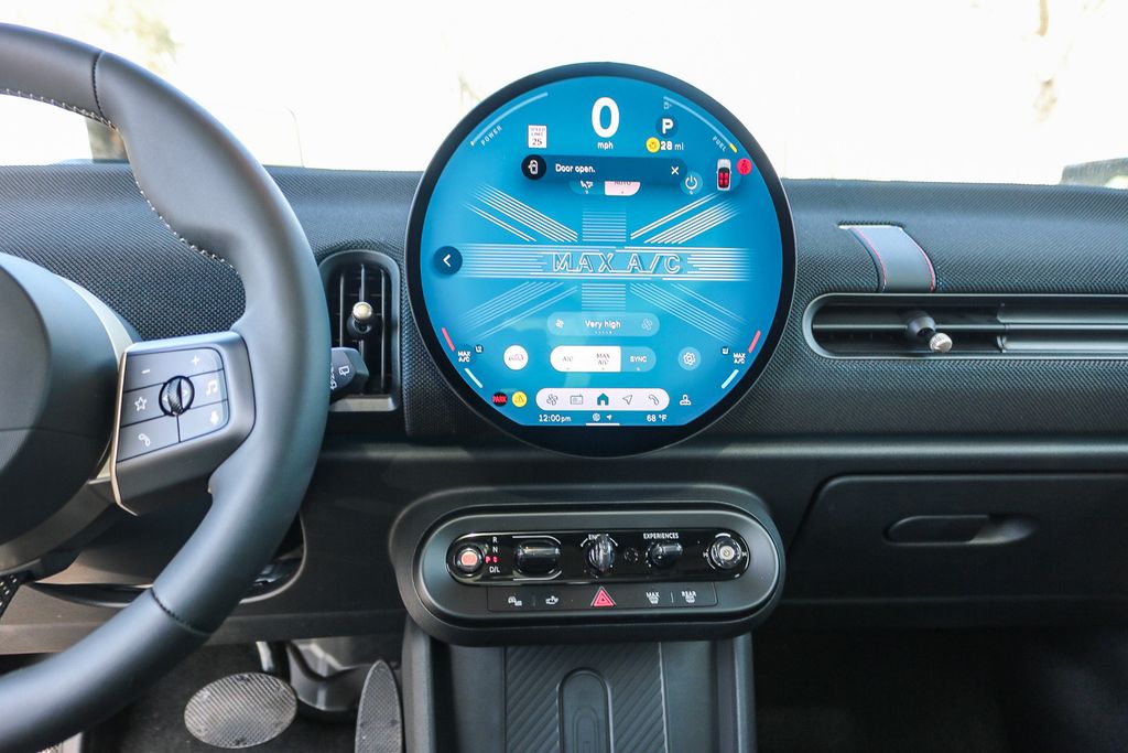 2025 Mini Cooper Hardtop 2 Door Signature photo 4