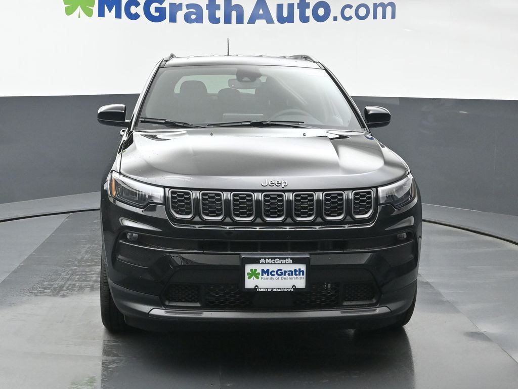 2026 Jeep Compass Latitude photo 2