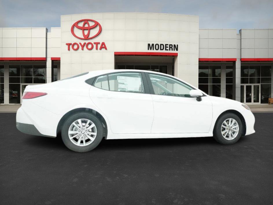 2025 Toyota Camry LE photo 7