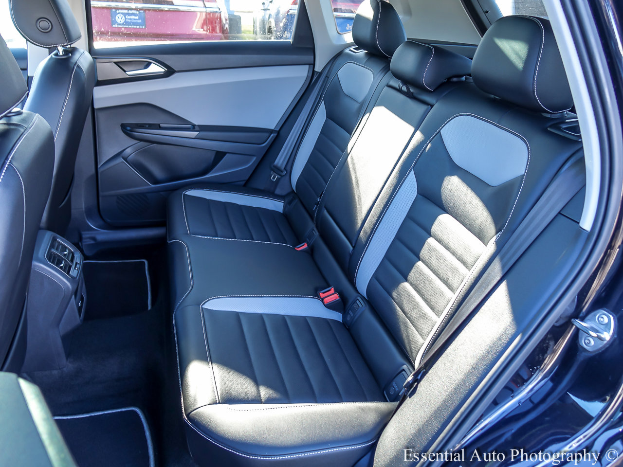 2023 VOLKSWAGEN TAOS - Image 9