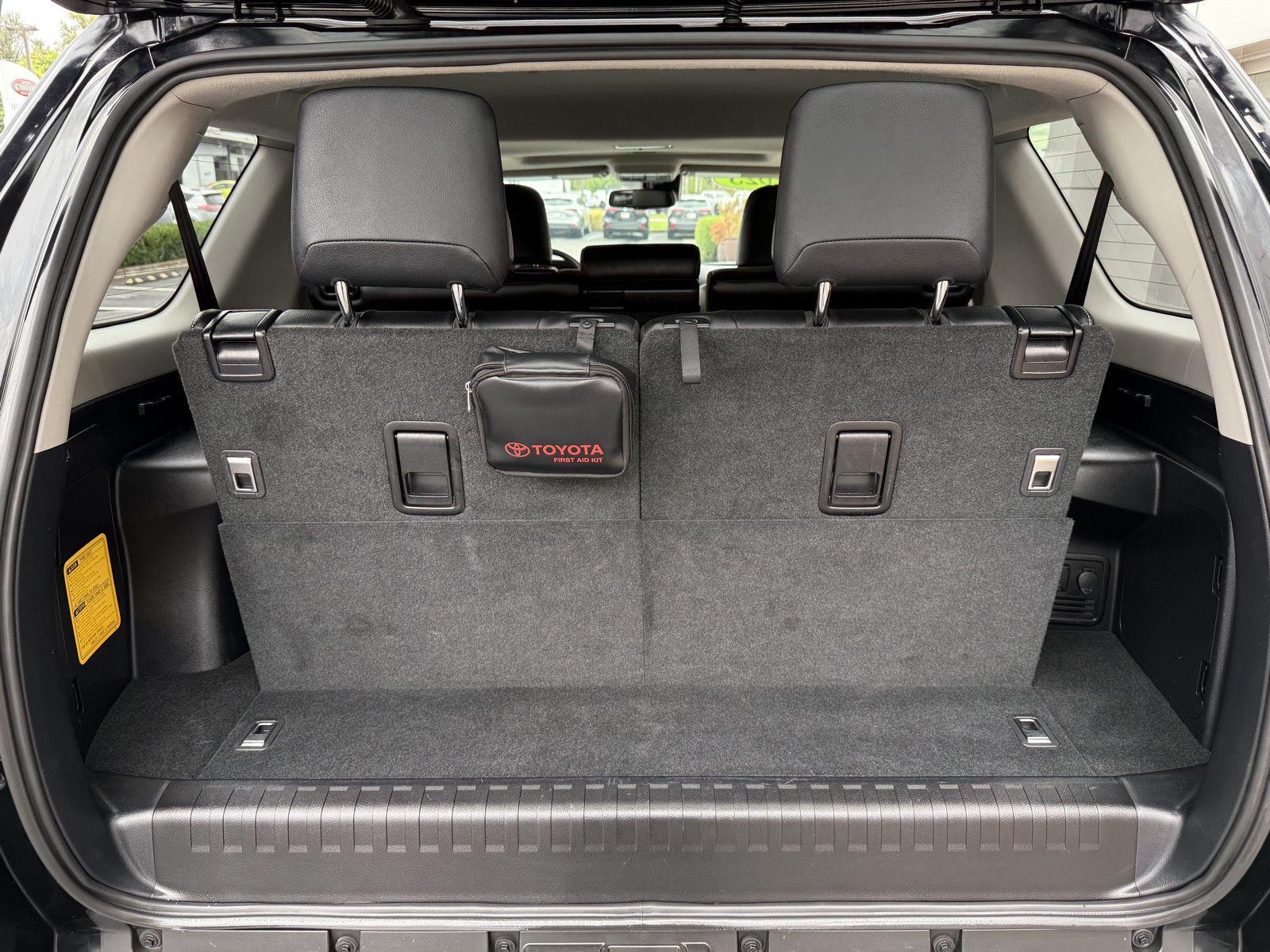 2023 Toyota 4Runner SR5 Premium photo 9
