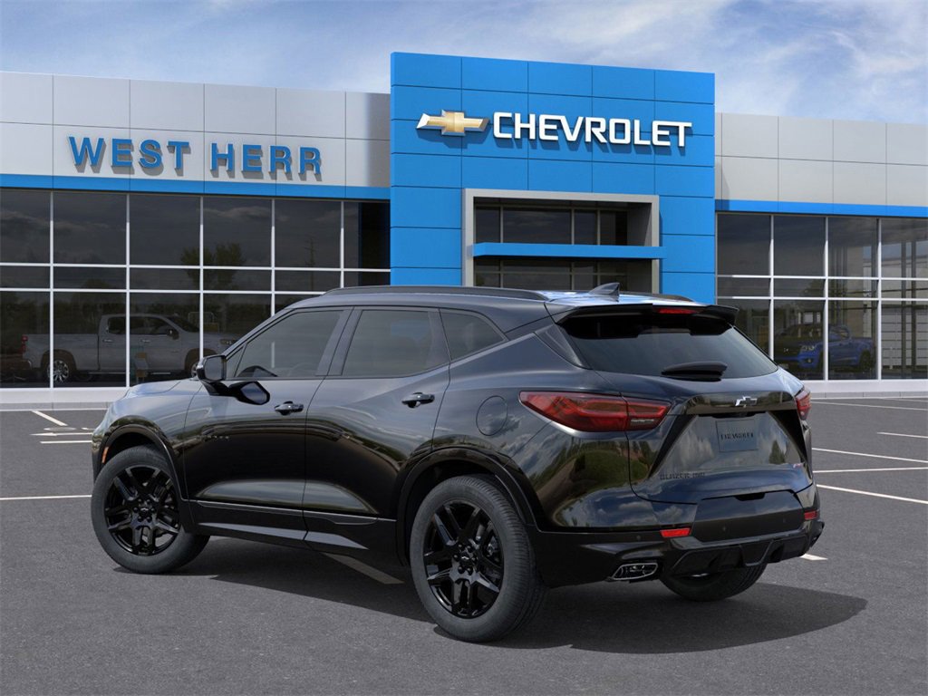 2025 Chevrolet Blazer RS photo 2