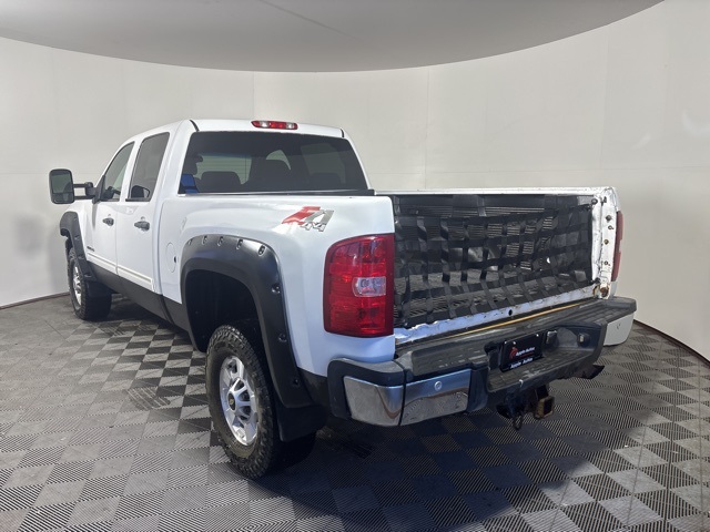 2011 Chevrolet Silverado 2500HD LT photo 4