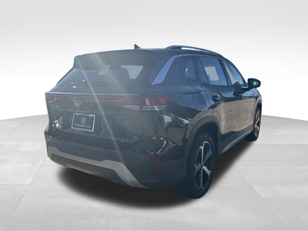 2025 Volkswagen Tiguan SE photo 4