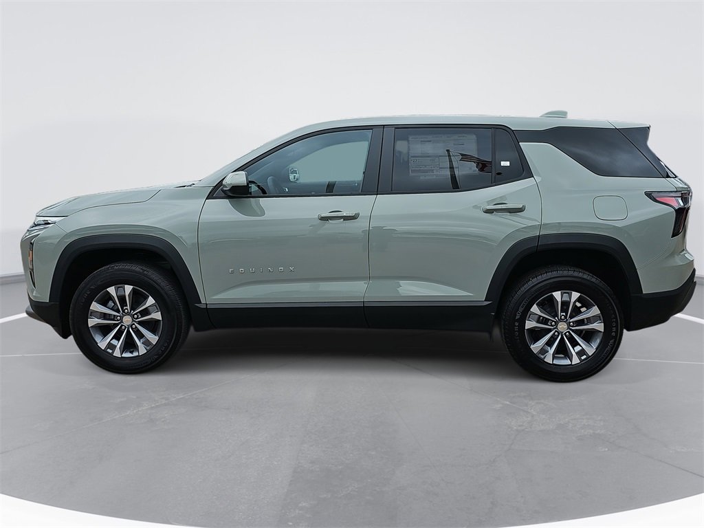 2026 Chevrolet Equinox LT photo 4