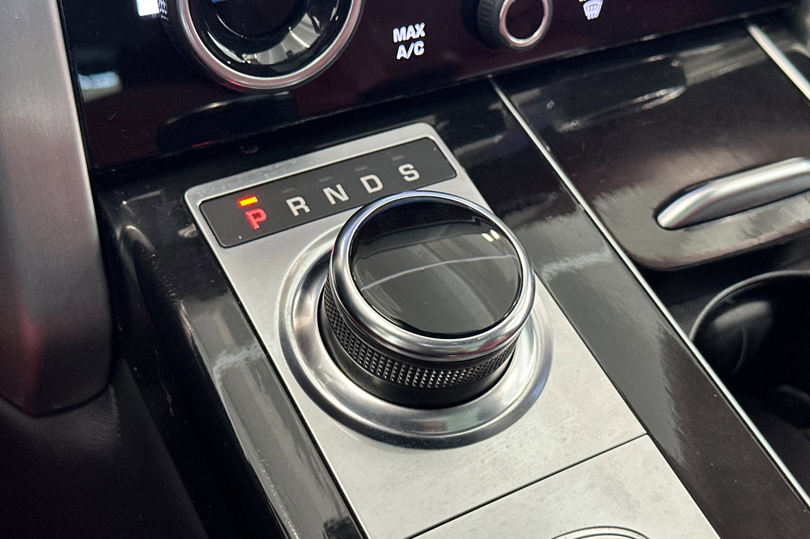 2020 Land Rover Range Rover Autobiography photo 22