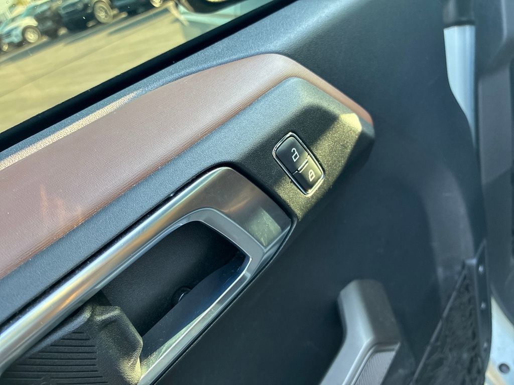 2023 Ford Bronco Outer Banks photo 30
