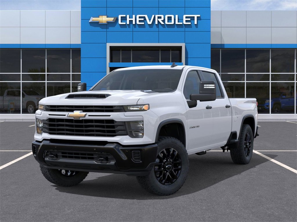 2025 Chevrolet Silverado 2500HD Custom photo 6