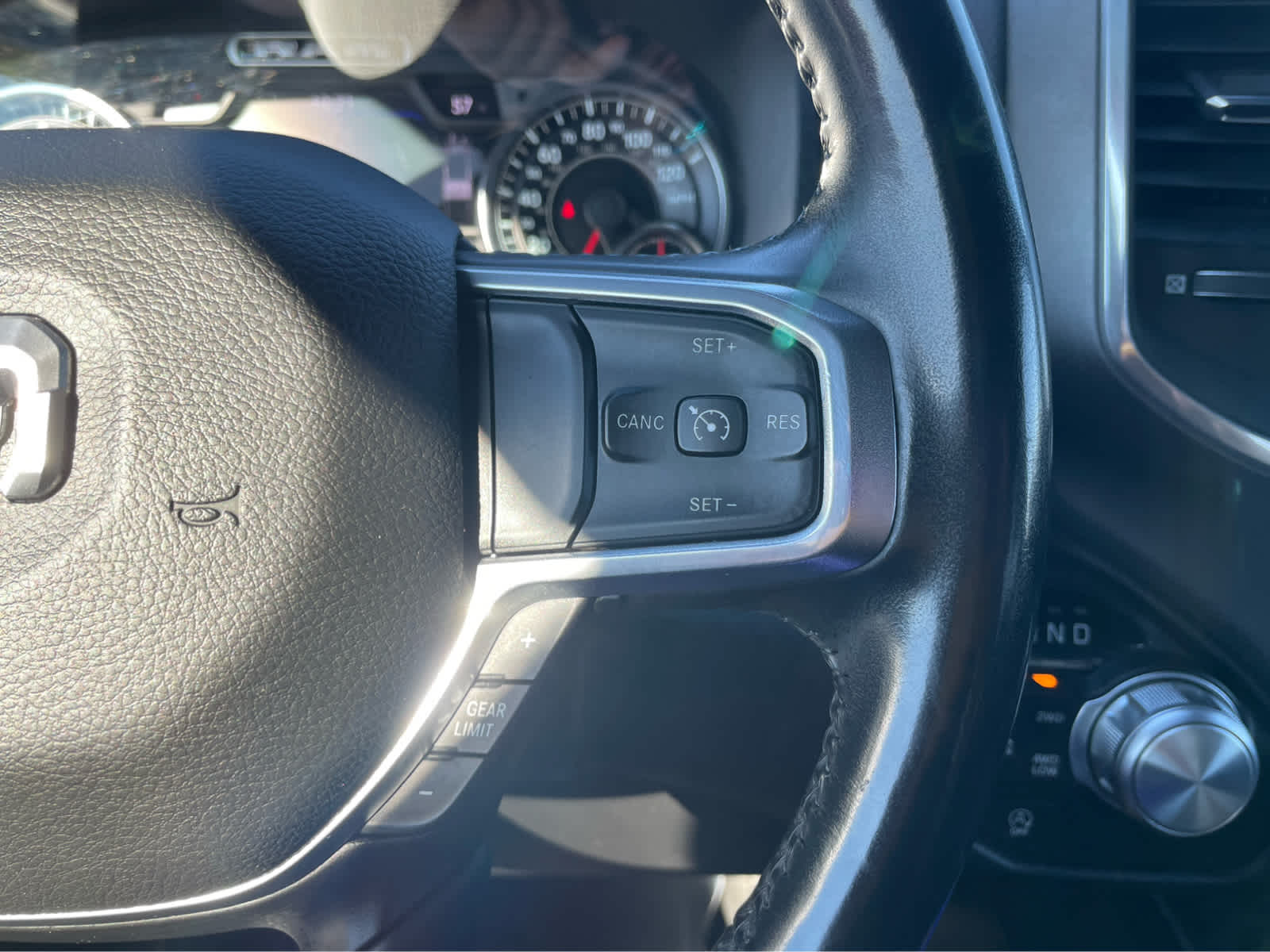 2021 Ram 1500 Laramie photo 18