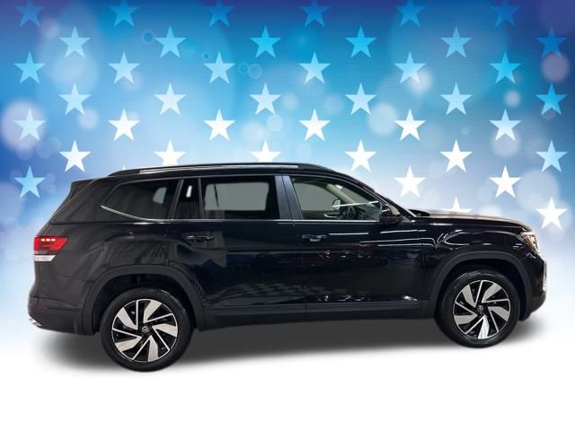 2025 Volkswagen Atlas SE Technology photo 2