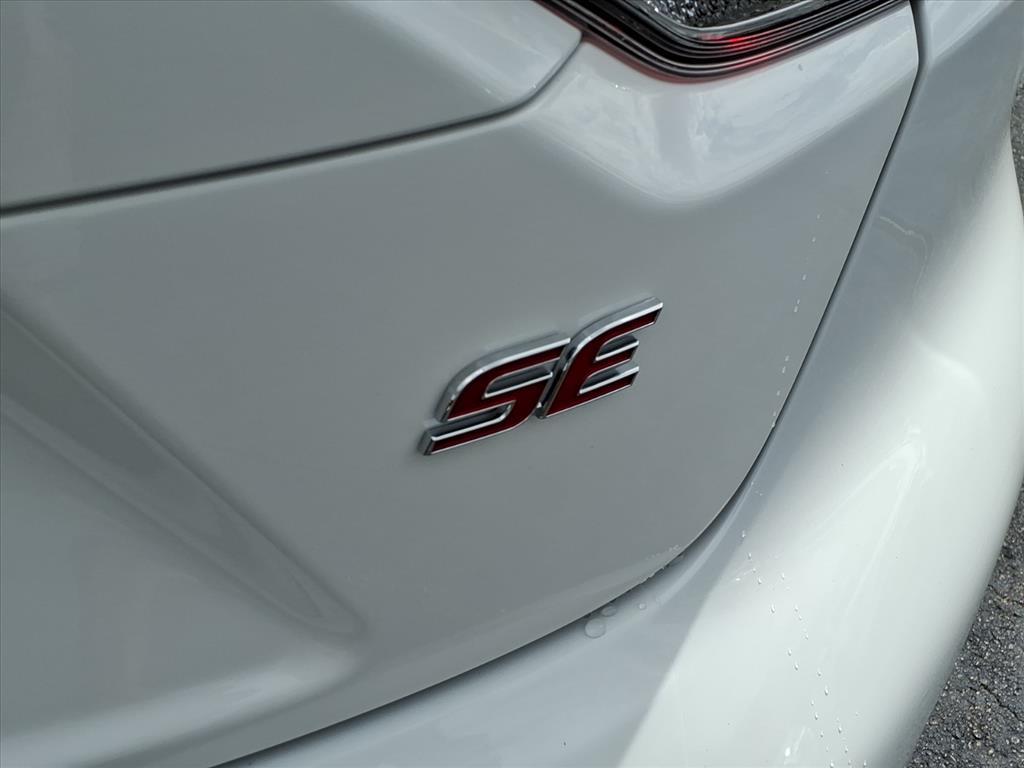 2026 Toyota Corolla SE photo 6