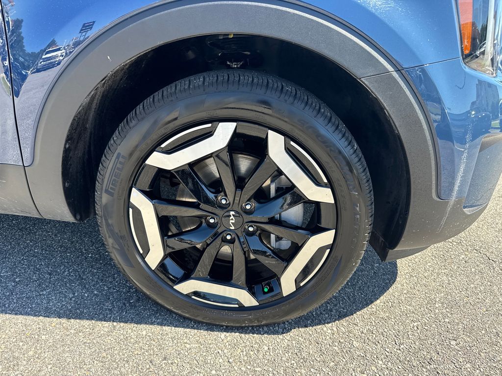 2025 Kia Telluride S photo 12
