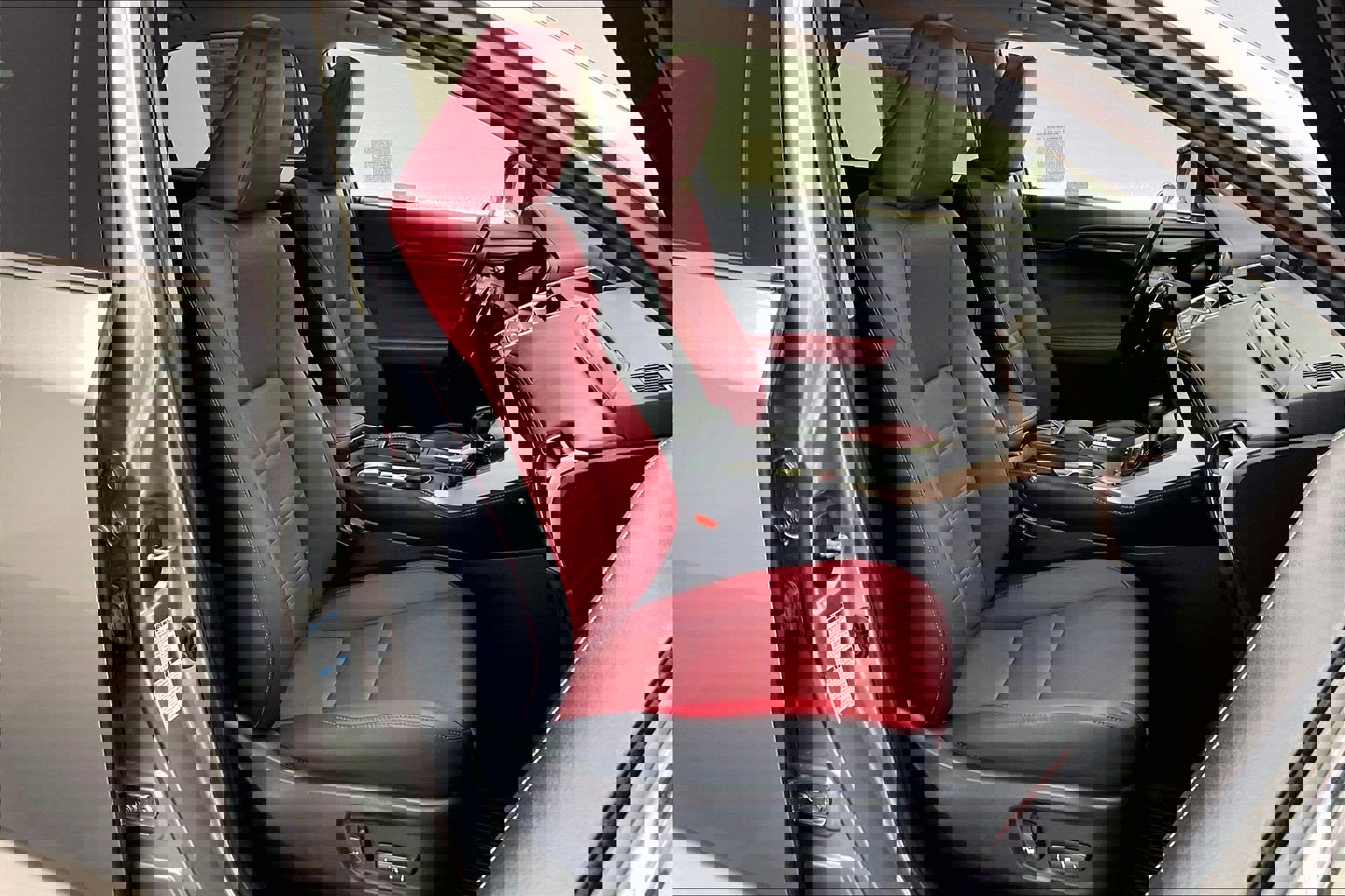 2020 Lexus NX 300h Premium photo 4