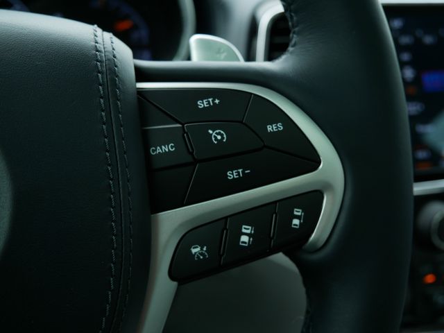2020 Jeep Grand Cherokee Summit photo 22