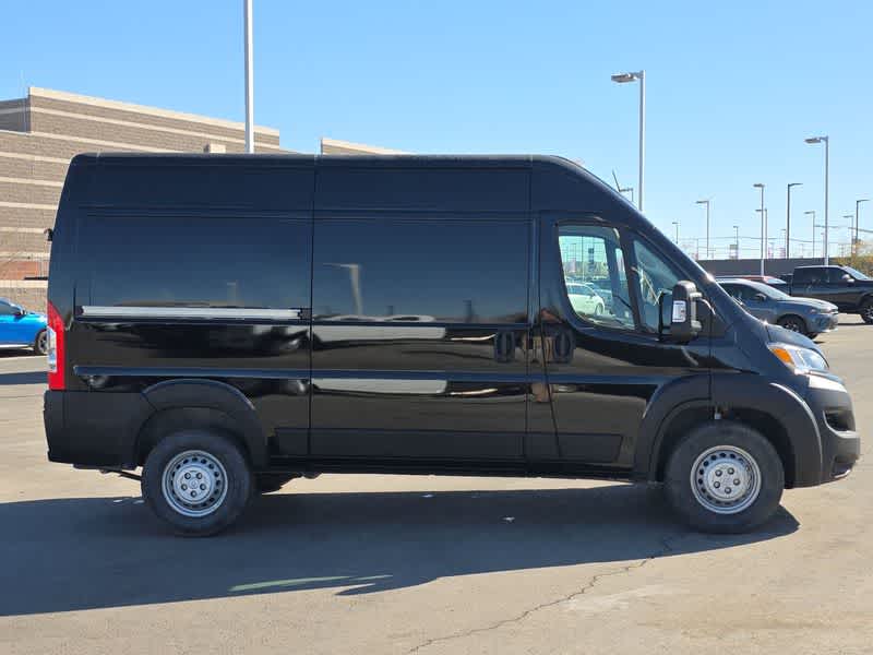 2025 Ram ProMaster 1500 Tradesman photo 9