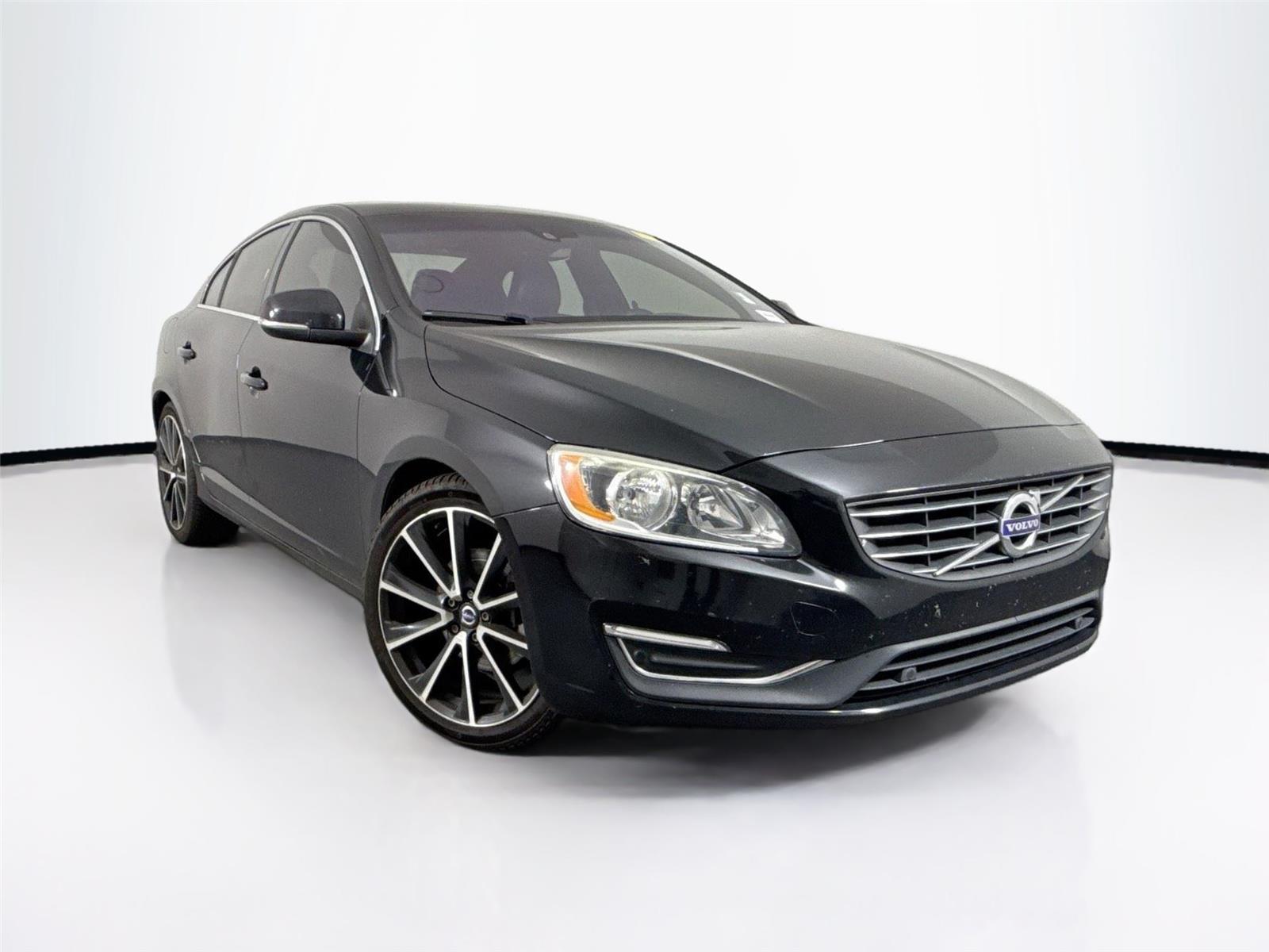 2016 Volvo S60 T5 Drive-E Premier photo 3