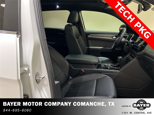 2022 Volkswagen Atlas Cross Sport V6 SE Technology photo 21