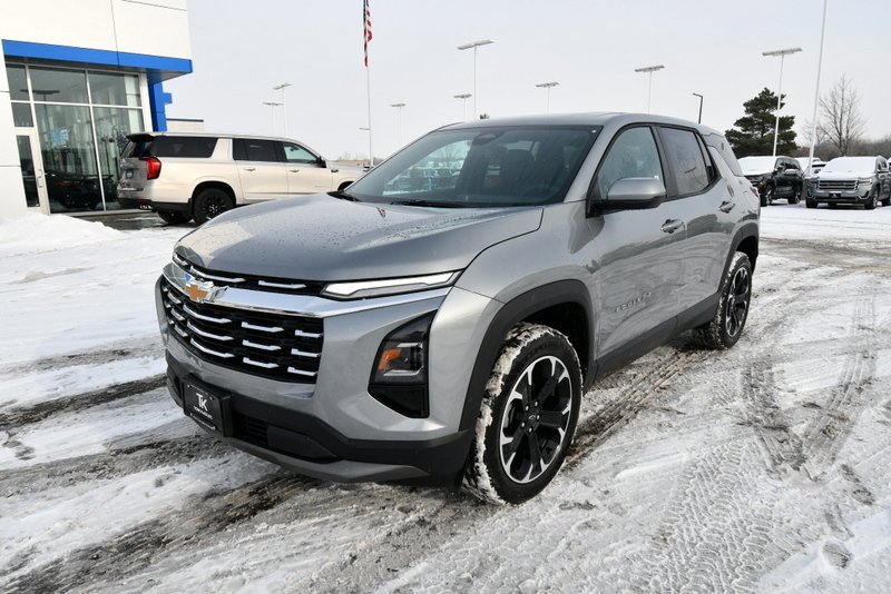 2026 Chevrolet Equinox LT's photo