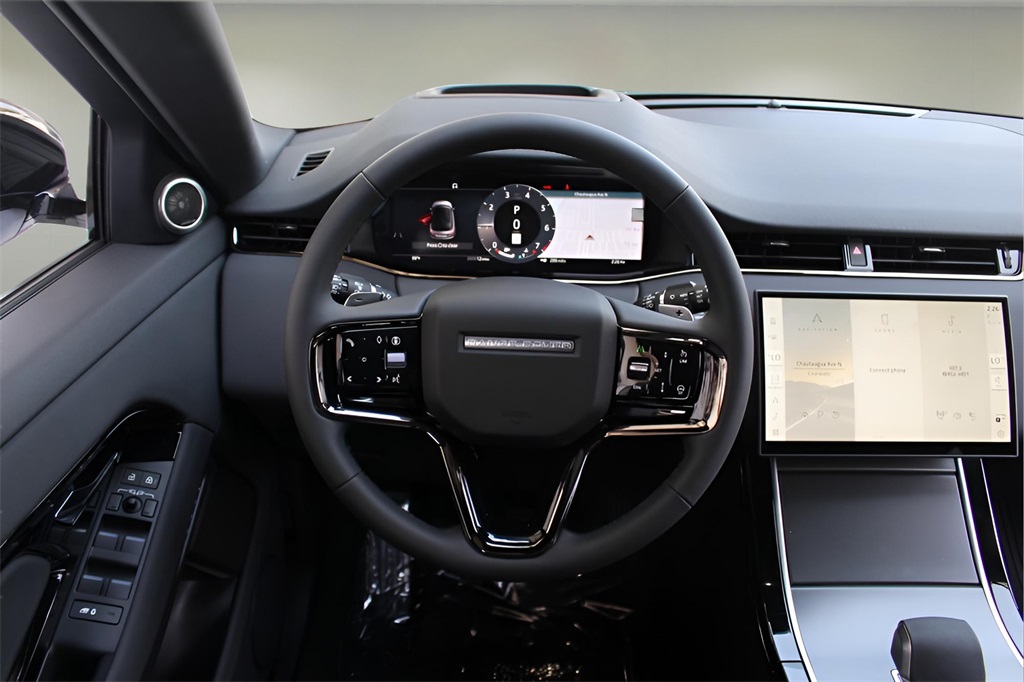 2026 Land Rover Range Rover Evoque S photo 14