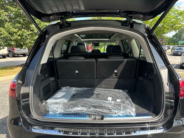 2025 Mercedes Benz GLS 450 4MATIC photo 40