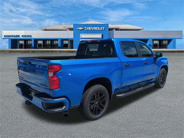 2025 Chevrolet Silverado 1500 Custom photo 3