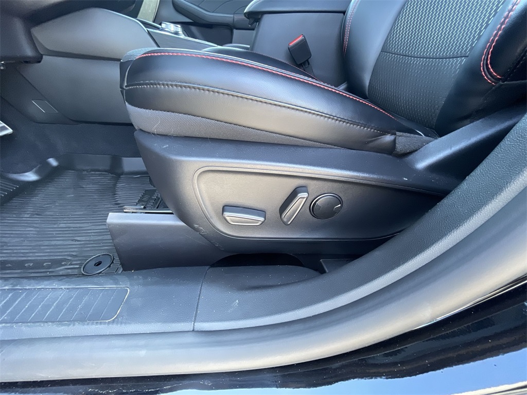 2024 Ford Escape ST-Line photo 13