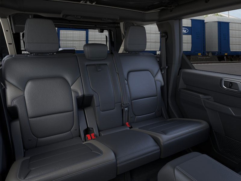 2025 Ford Bronco Outer Banks photo 11