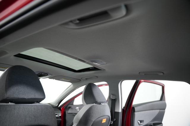 2025 Hyundai Elantra Hybrid Limited photo 31