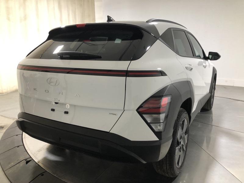 2026 Hyundai Kona SEL photo 4