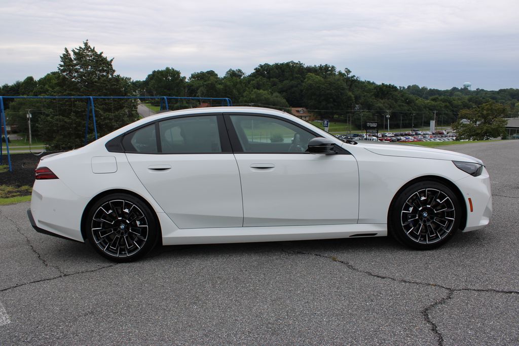 2026 Bmw M5 5 photo 9