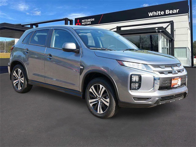 2025 Mitsubishi Outlander Sport ES's photo