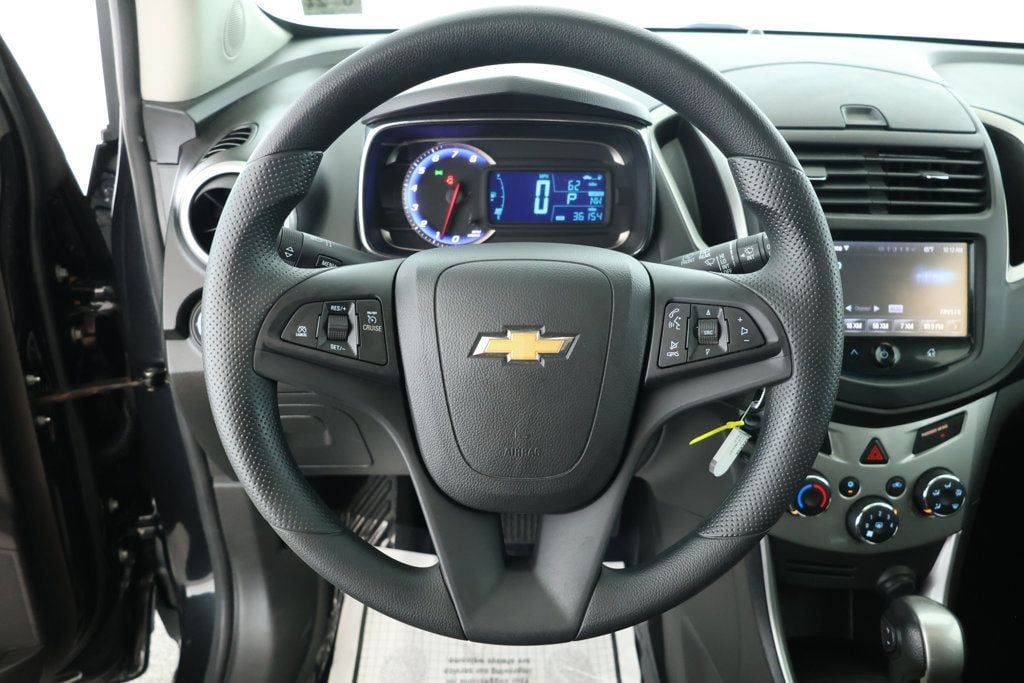 2016 Chevrolet Trax LT photo 12