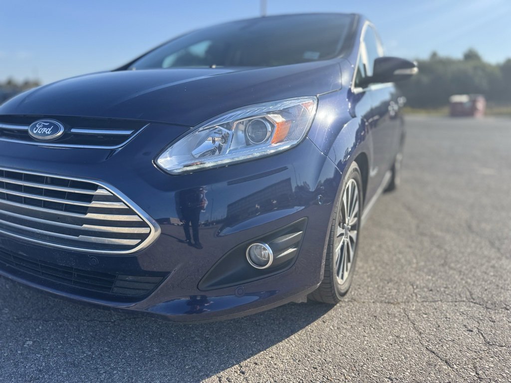 2017 Ford C-Max Hybrid Titanium photo 3