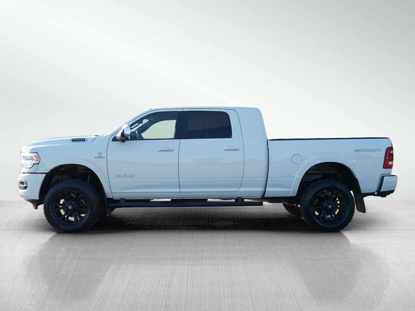 2020 Ram 2500 Laramie photo 2
