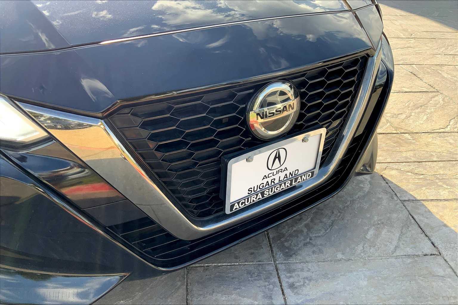 2019 Nissan Altima 2.5 SR photo 29