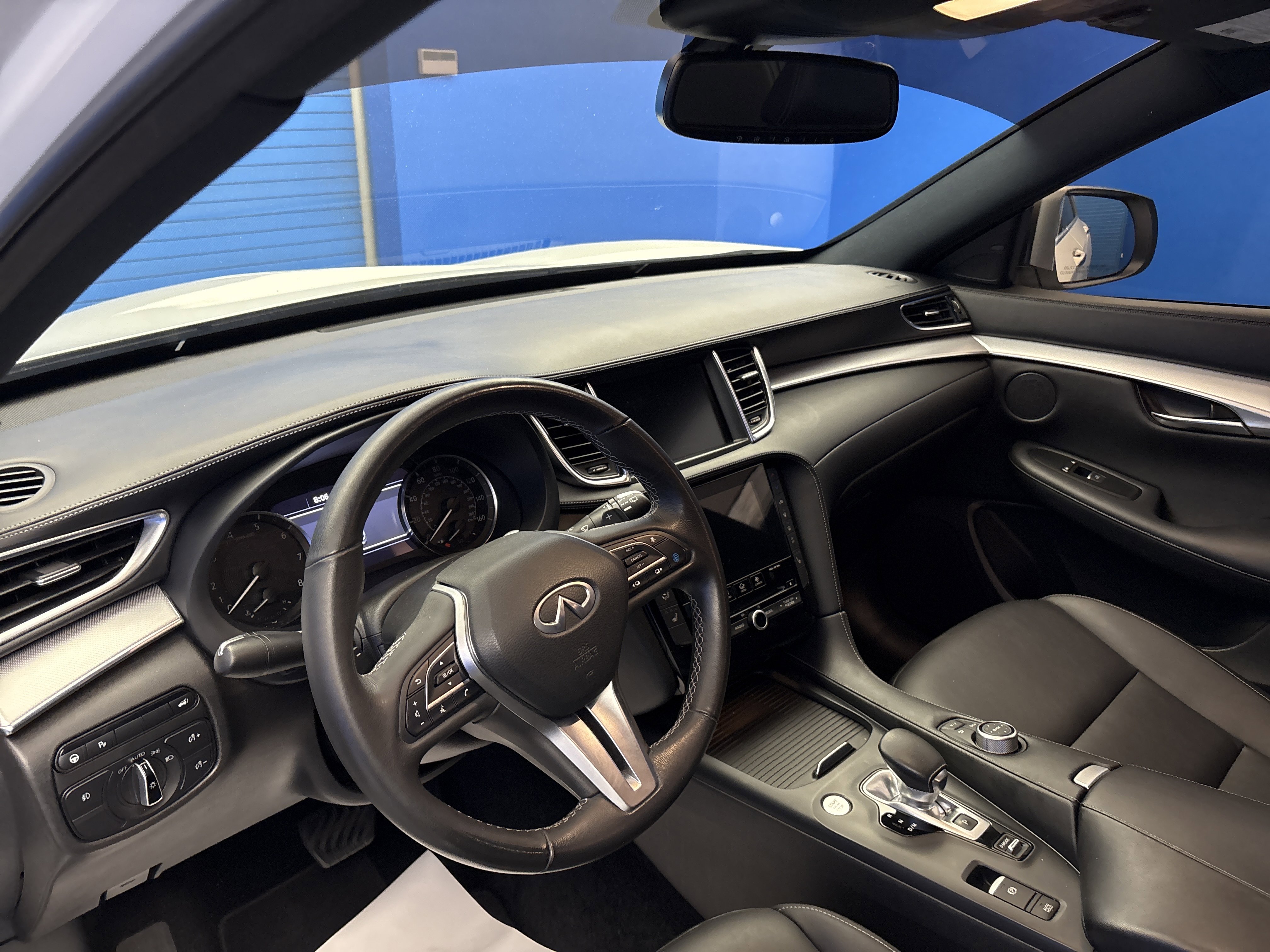 2021 Infiniti QX50 Luxe photo 9