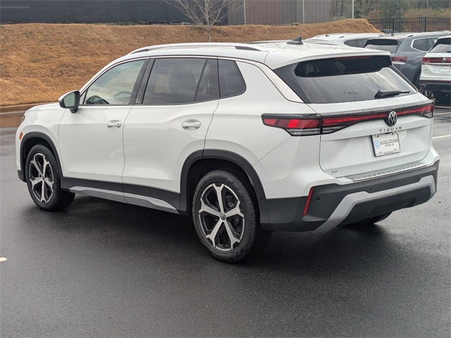 2026 Volkswagen Tiguan SE photo 4