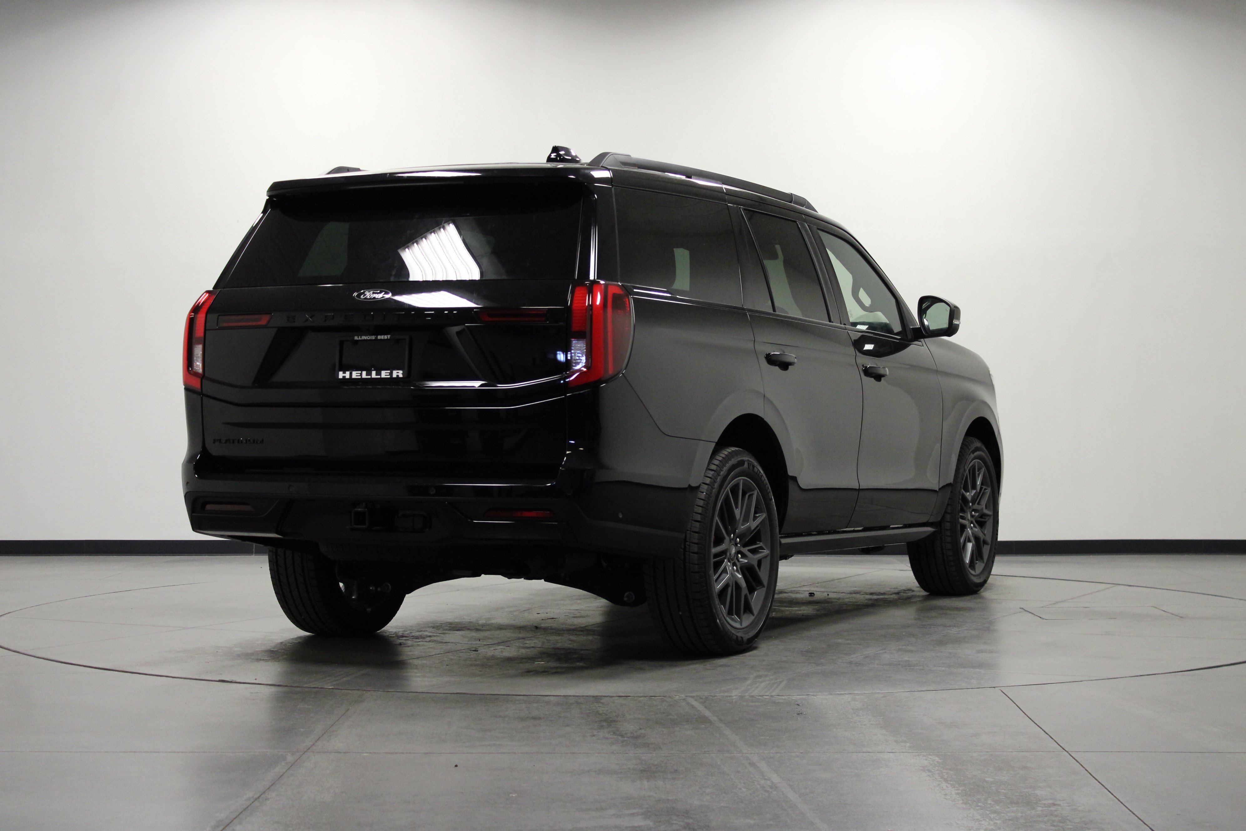 2025 Ford Expedition Platinum photo 2