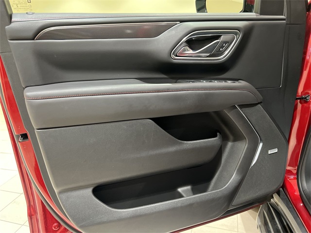2023 Chevrolet Tahoe RST photo 21